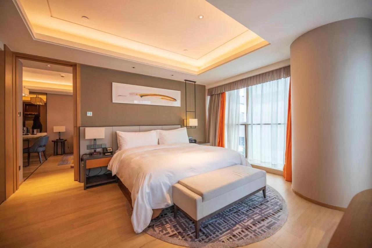 Hongqiao Primus - National Exhibition Center 2*